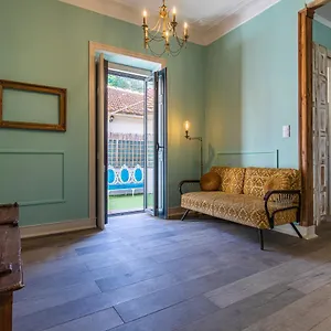  Villa Moradia Clássica No Beato